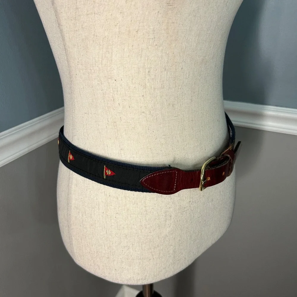 Cape Cod Belt Co Mens Small Nautical Burgee Flag Canvas Leather Belt Navy Black